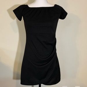 NWT little black dress side ruching zip back L